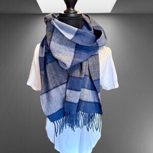 SUANTRAI IRELAND Blue Gray Fringed 100% Wool Scarf Unisex